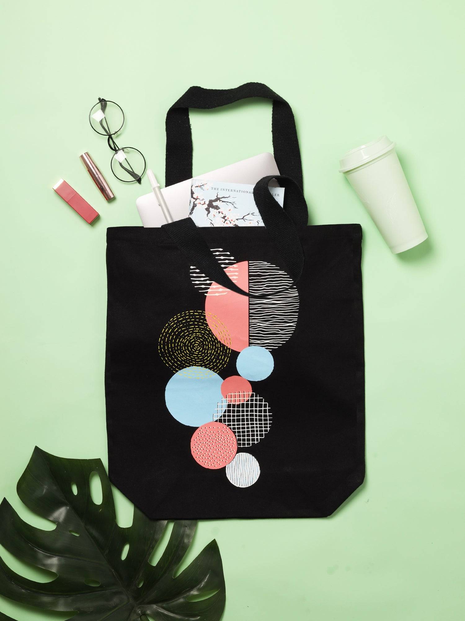 Doodle Abstract Sphere Tote Bag